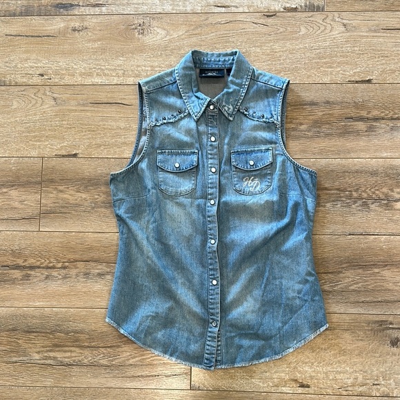 Harley Davidson Denim Women’s sleeveless shirt / vest in Excellent Condition - Picture 1 of 8